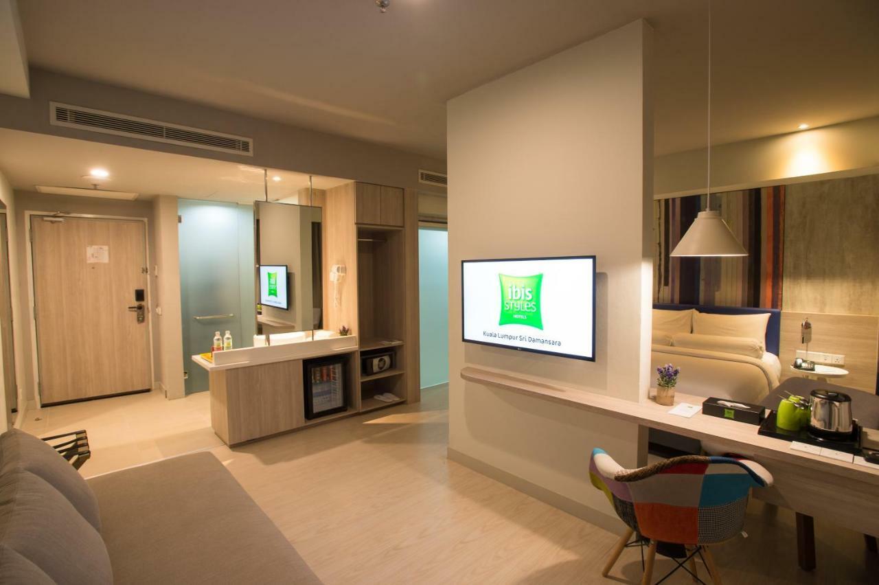 Ibis Styles Kuala Lumpur Sri Damansara Petaling Jaya Exterior foto