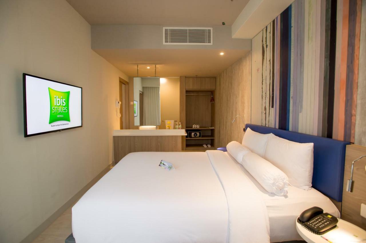 Ibis Styles Kuala Lumpur Sri Damansara Petaling Jaya Exterior foto