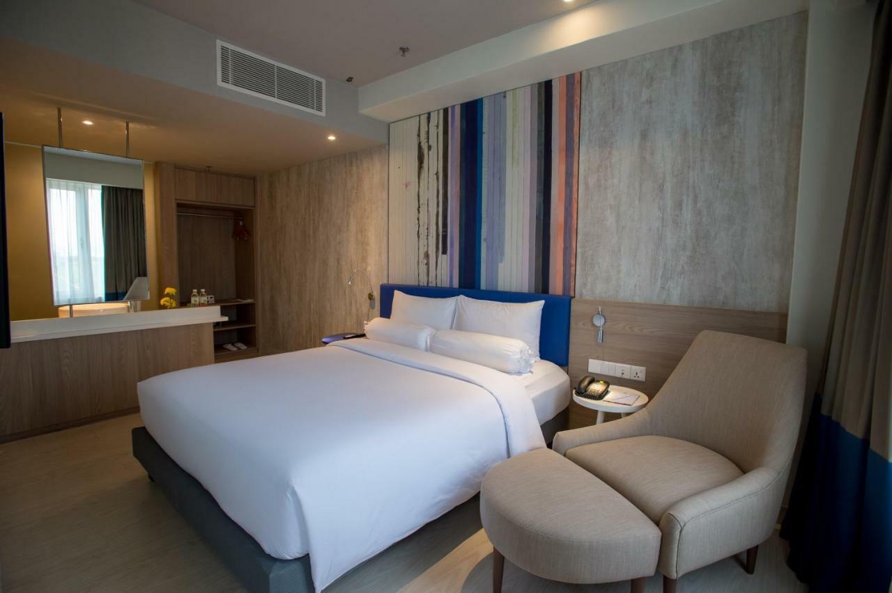 Ibis Styles Kuala Lumpur Sri Damansara Petaling Jaya Exterior foto