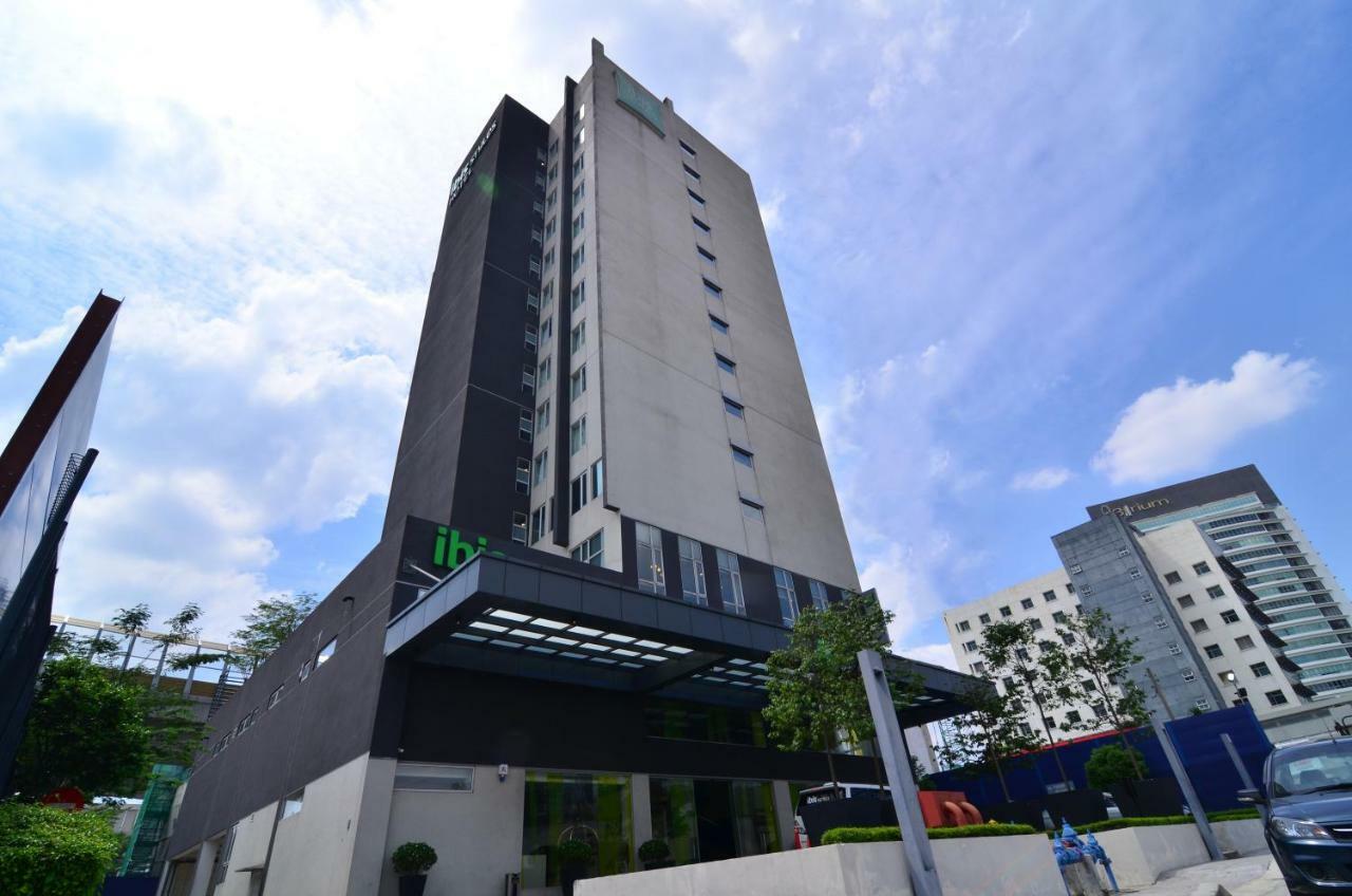 Ibis Styles Kuala Lumpur Sri Damansara Petaling Jaya Exterior foto