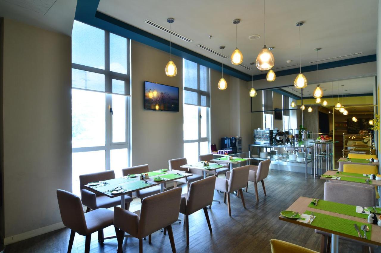 Ibis Styles Kuala Lumpur Sri Damansara Petaling Jaya Exterior foto