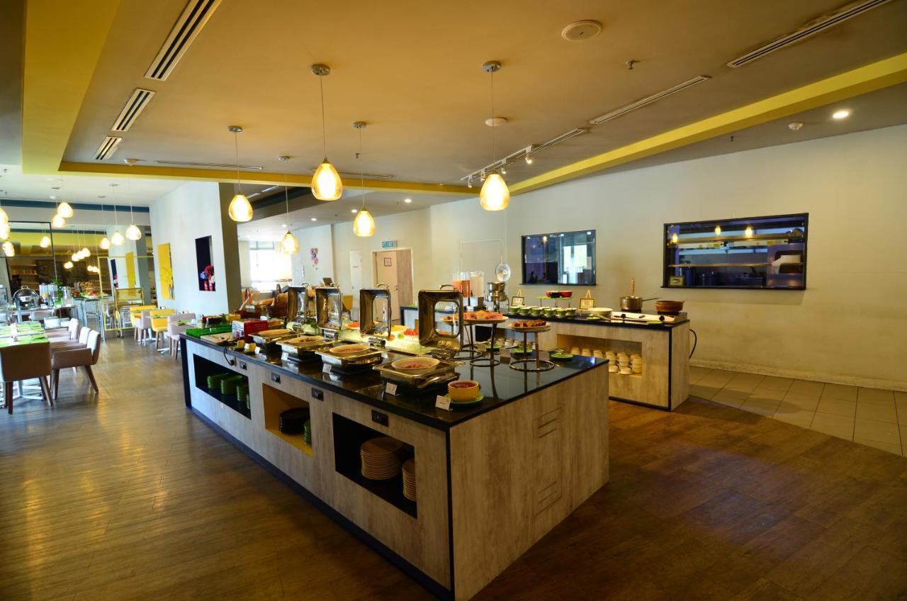 Ibis Styles Kuala Lumpur Sri Damansara Petaling Jaya Exterior foto