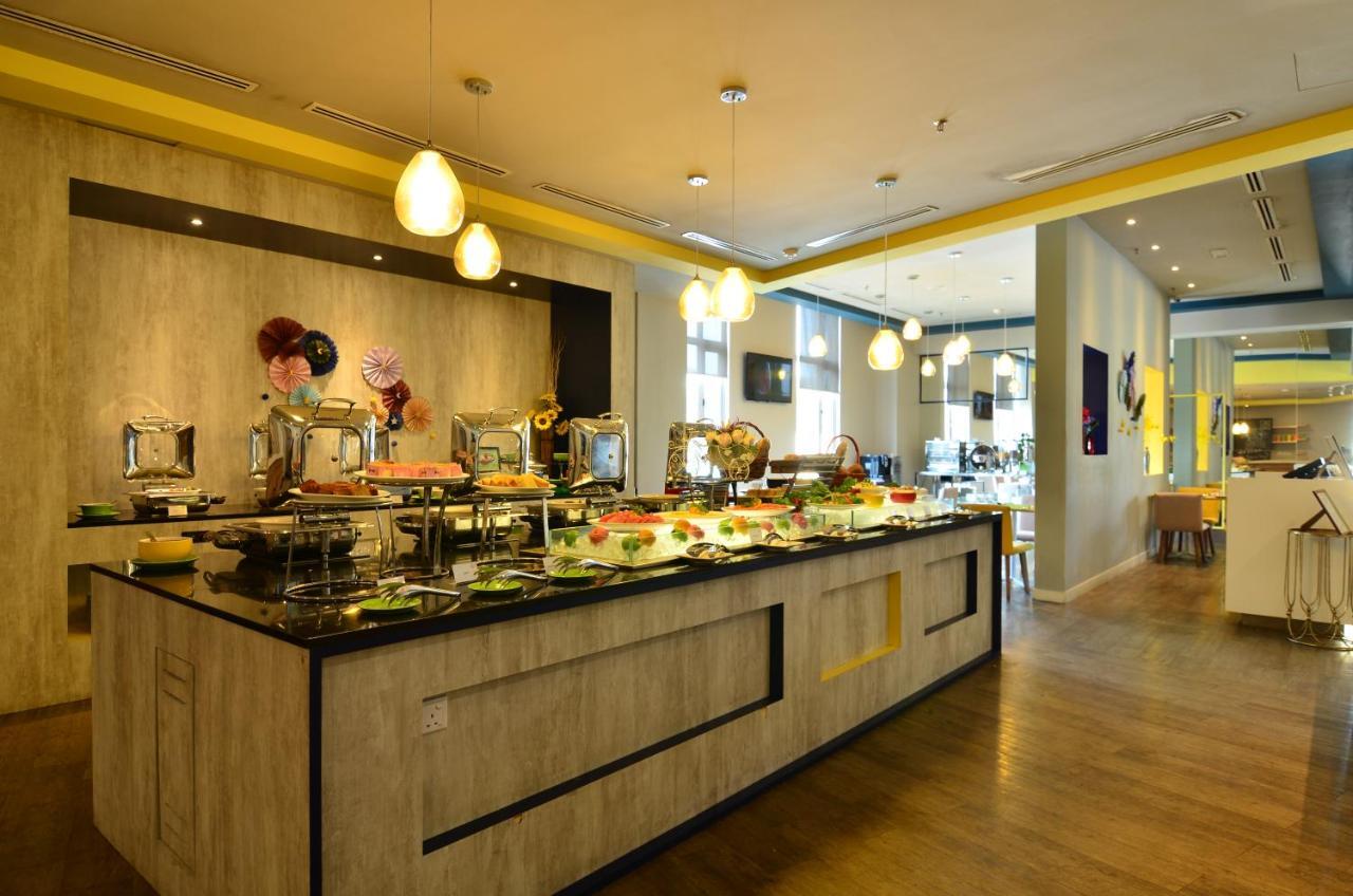 Ibis Styles Kuala Lumpur Sri Damansara Petaling Jaya Exterior foto
