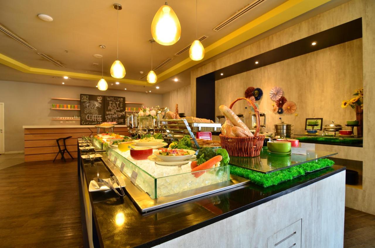 Ibis Styles Kuala Lumpur Sri Damansara Petaling Jaya Exterior foto